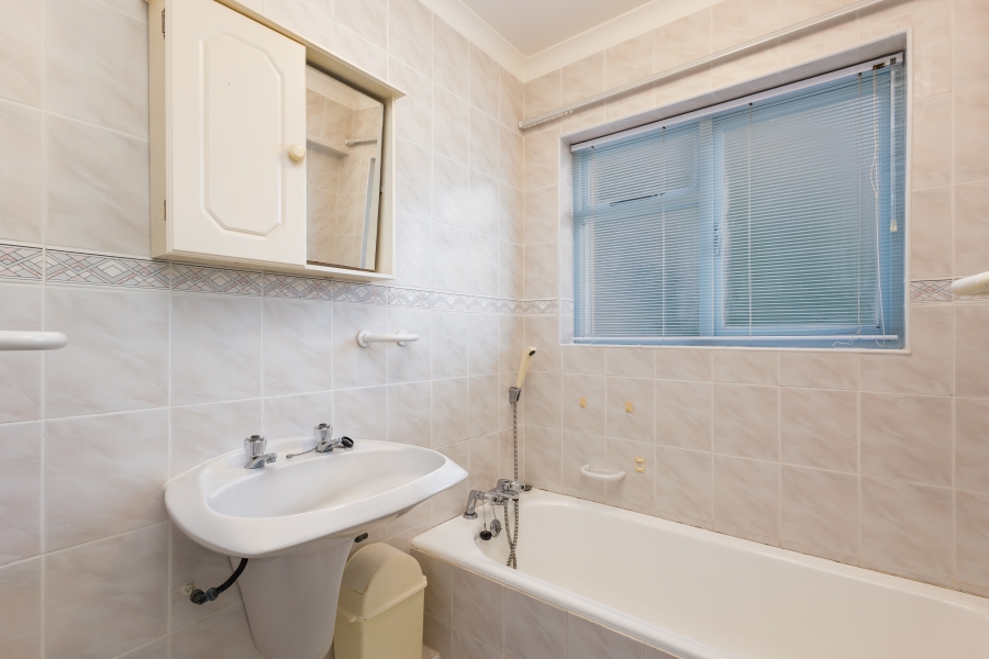 4 Bedroom Property for Sale in Seaside Longships Western Cape